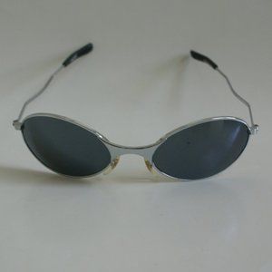 NWOT TruVintage Sports Wire Wrap around 90's style smoke mirrored sunglasses